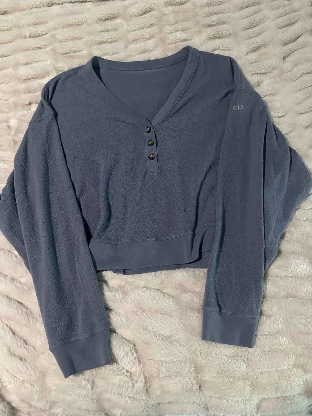 ALO Yoga Cropped Henley Pullover - Slate Blue size Small